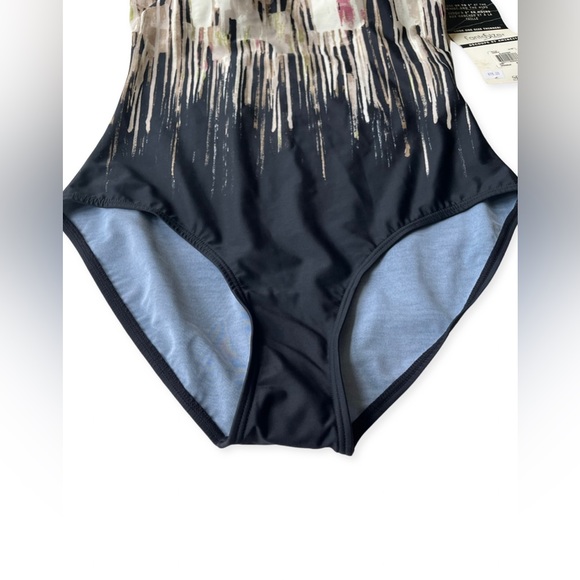 NWT FantaSizer Women’s Swimsuit - Picture 4 of 10